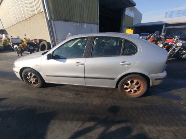 CERRADURA MALETERO / PORTON SEAT LEON (1M1) - Imagen 2