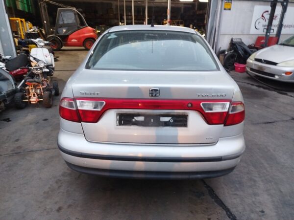 FARO IZQUIERDO SEAT TOLEDO (1M2) - Imagen 5
