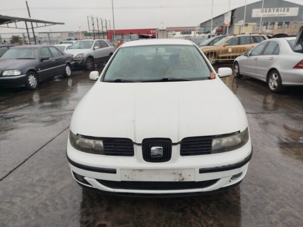 FARO DERECHO SEAT TOLEDO (1M2) - Imagen 2