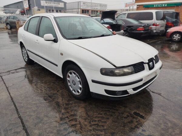 FARO IZQUIERDO SEAT TOLEDO (1M2) - Imagen 5