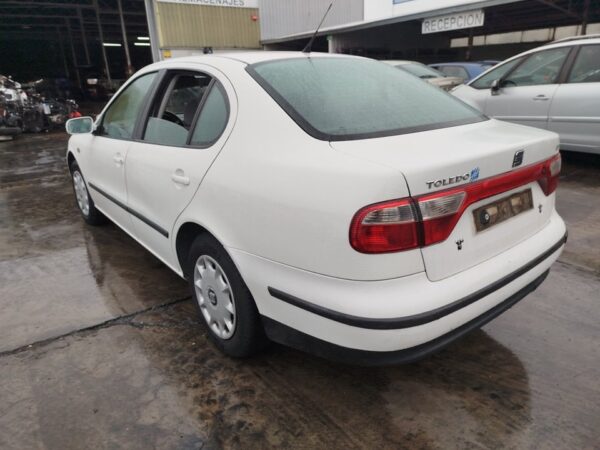 PILOTO TRASERO IZQUIERDO SEAT TOLEDO (1M2) - Imagen 5