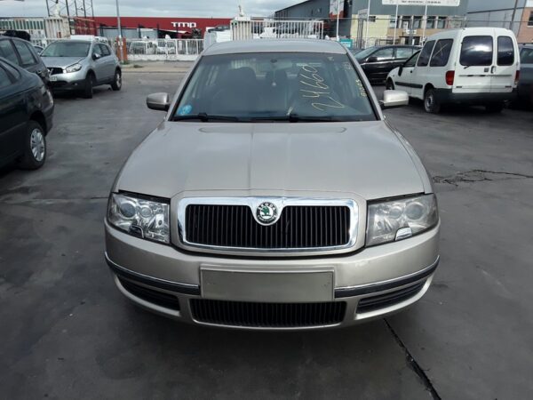 ALETA DELANTERA DERECHA SKODA SUPERB (3U4) - Imagen 2
