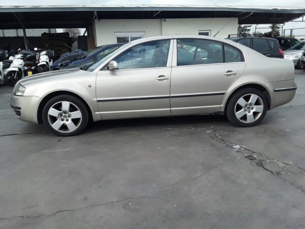 ALETA DELANTERA DERECHA SKODA SUPERB (3U4) - Imagen 4