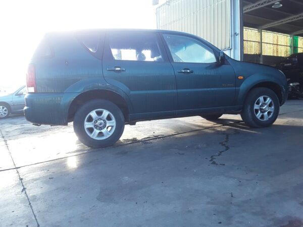 PORTON TRASERO SSANGYONG REXTON - Imagen 2