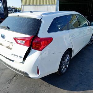 PUERTA DELANTERA IZQUIERDA TOYOTA AURIS TOURING SPORTS (E18)