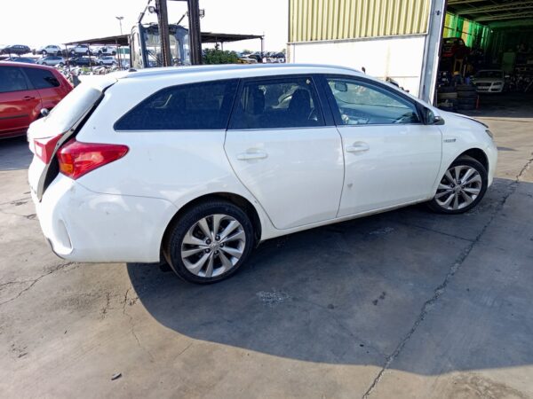 PORTON TRASERO TOYOTA AURIS TOURING SPORTS (E18) - Imagen 4