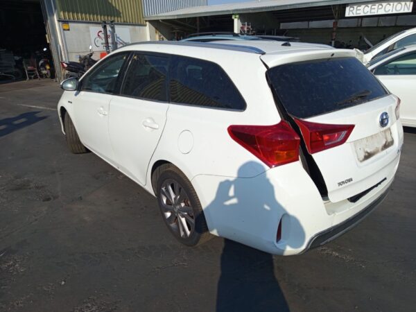 PORTON TRASERO TOYOTA AURIS TOURING SPORTS (E18) - Imagen 5
