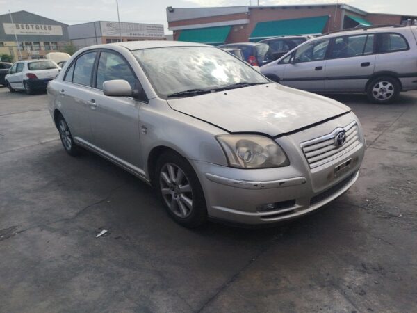 FARO DERECHO TOYOTA AVENSIS BERLINA (T25) - Imagen 5