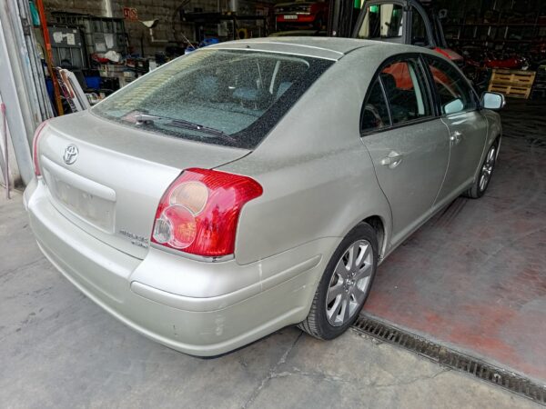 PUERTA TRASERA IZQUIERDA TOYOTA AVENSIS BERLINA (T25) - Imagen 5