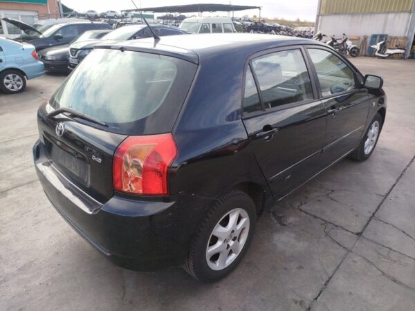 PARAGOLPES DELANTERO TOYOTA COROLLA (E12) - Imagen 3