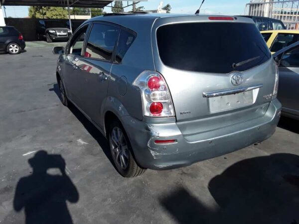 FARO DERECHO TOYOTA COROLLA VERSO (R1) - Imagen 4