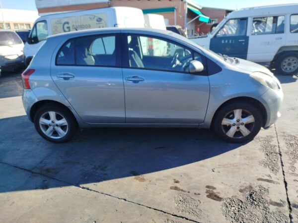 ALETA DELANTERA IZQUIERDA TOYOTA YARIS (KSP9/SCP9/NLP9) - Imagen 3