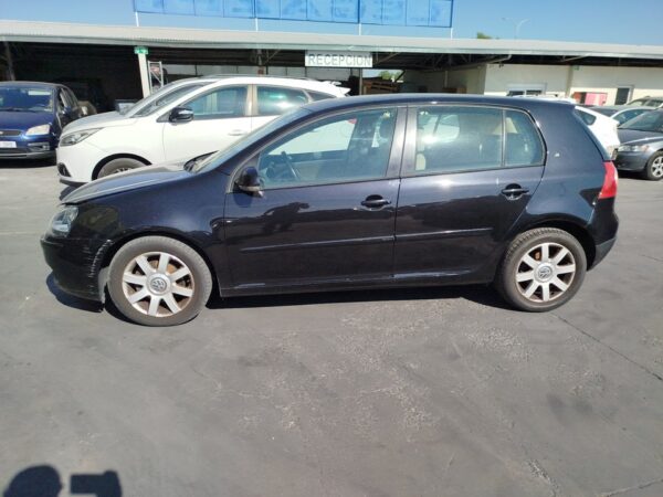 PARAGOLPES TRASERO VOLKSWAGEN GOLF V (1K1)(10.2003) - Imagen 5