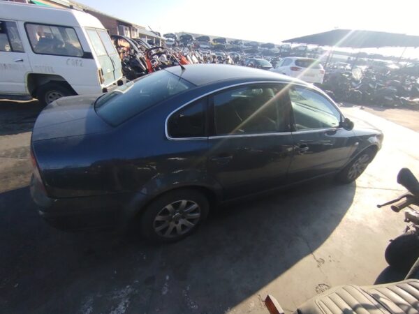 ALTERNADOR VOLKSWAGEN PASSAT BERLINA (3B3) - Imagen 3