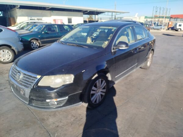 FARO DERECHO VOLKSWAGEN PASSAT BERLINA (3C2) - Imagen 2