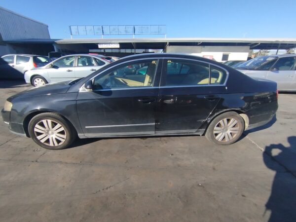 FARO DERECHO VOLKSWAGEN PASSAT BERLINA (3C2) - Imagen 3