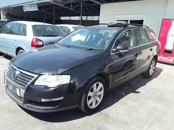 PILOTO TRASERO IZQUIERDO VOLKSWAGEN PASSAT VARIANT (3C5) - Imagen 2