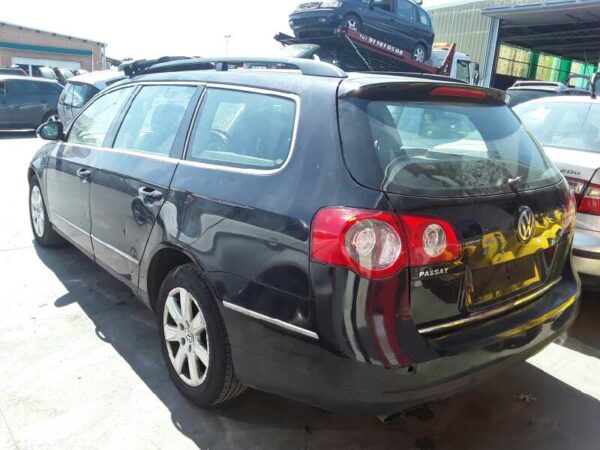 PILOTO TRASERO IZQUIERDO VOLKSWAGEN PASSAT VARIANT (3C5) - Imagen 3