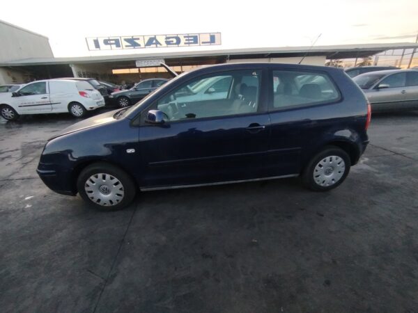 PARAGOLPES TRASERO VOLKSWAGEN POLO IV (9N1) - Imagen 3