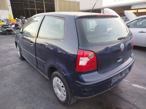 PARAGOLPES TRASERO VOLKSWAGEN POLO IV (9N1) - Imagen 5