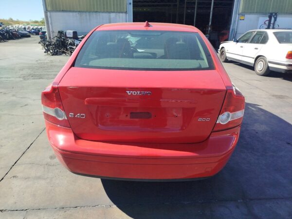 CAPO VOLVO S40 BERLINA - Imagen 2