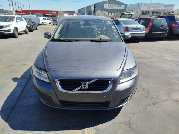 PARAGOLPES DELANTERO VOLVO V50 FAMILIAR - Imagen 2