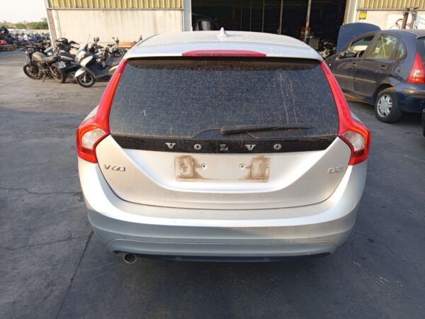 FARO DERECHO VOLVO V60 FAMILIAR - Imagen 4