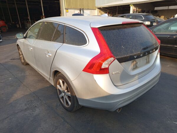 FARO DERECHO VOLVO V60 FAMILIAR - Imagen 5