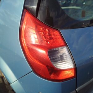 PILOTO TRASERO IZQUIERDO RENAULT SCENIC II (JM)