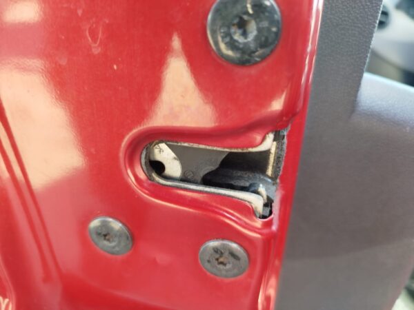 CERRADURA PUERTA TRASERA IZQUIERDA DACIA SANDERO