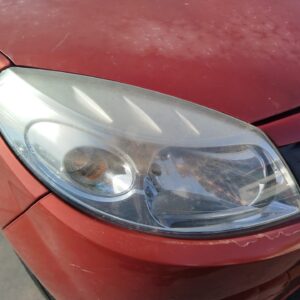 FARO DERECHO DACIA SANDERO