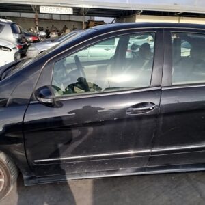 PUERTA DELANTERA IZQUIERDA MERCEDES-BENZ CLASE B (BM 245)
