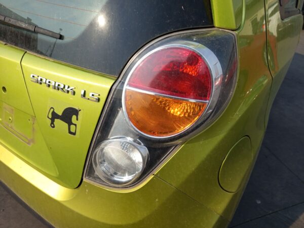 PILOTO TRASERO DERECHO CHEVROLET SPARK