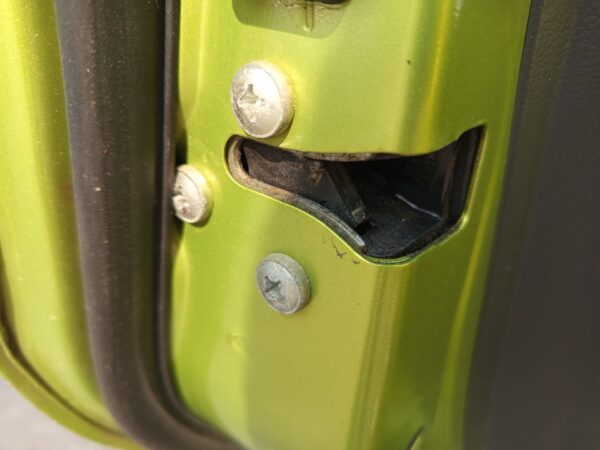 CERRADURA PUERTA TRASERA IZQUIERDA CHEVROLET SPARK
