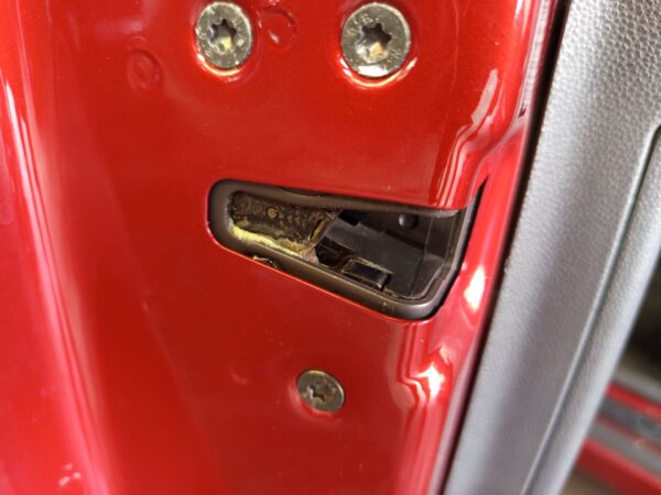 CERRADURA PUERTA DELANTERA IZQUIERDA VOLVO S40 BERLINA