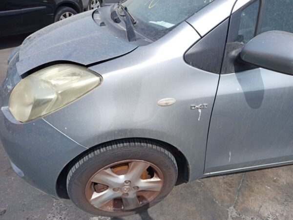 ALETA DELANTERA IZQUIERDA TOYOTA YARIS (KSP9/SCP9/NLP9)