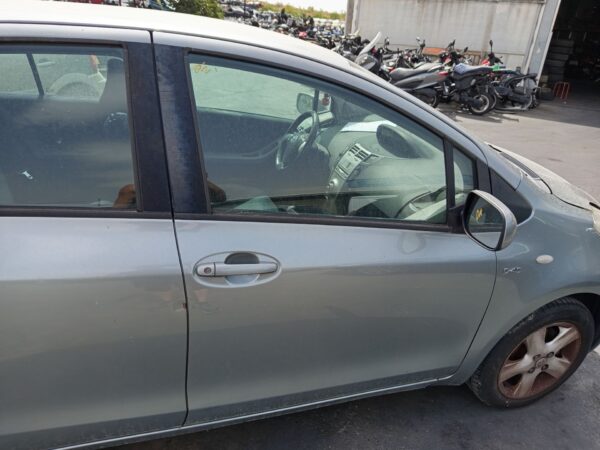 PUERTA DELANTERA DERECHA TOYOTA YARIS (KSP9/SCP9/NLP9)