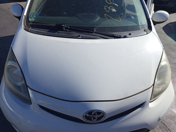 CAPO TOYOTA AYGO (KGB/WNB)