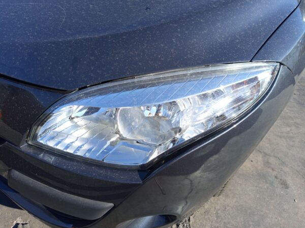 FARO IZQUIERDO RENAULT MEGANE III BERLINA 5P