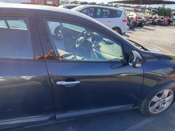 PUERTA DELANTERA DERECHA RENAULT MEGANE III BERLINA 5P