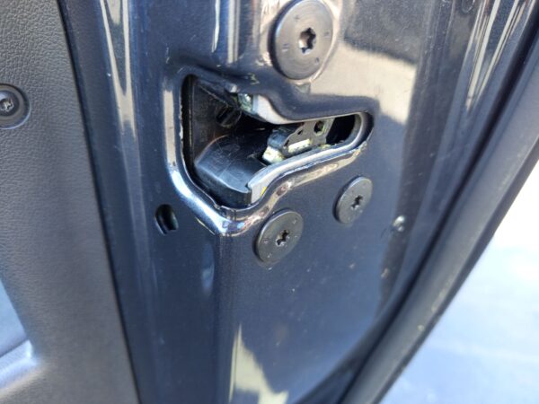 CERRADURA PUERTA TRASERA DERECHA RENAULT MEGANE III BERLINA 5P
