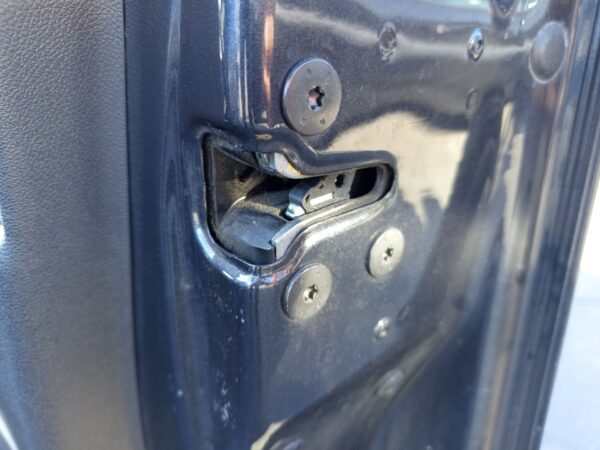 CERRADURA PUERTA DELANTERA DERECHA RENAULT MEGANE III BERLINA 5P