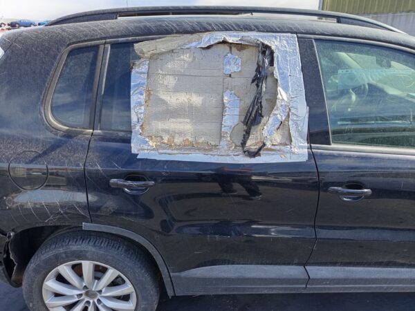 PUERTA TRASERA DERECHA VOLKSWAGEN TIGUAN (5N2)