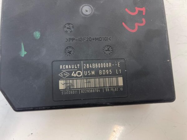 CAJA RELES / FUSIBLES RENAULT MEGANE III BERLINA 5P