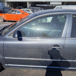 PUERTA DELANTERA IZQUIERDA SKODA SUPERB (3U4)