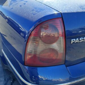 PILOTO TRASERO IZQUIERDO VOLKSWAGEN PASSAT BERLINA (3B3)