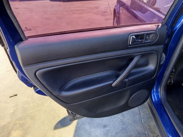 ELEVALUNAS TRASERO IZQUIERDO VOLKSWAGEN PASSAT BERLINA (3B3)