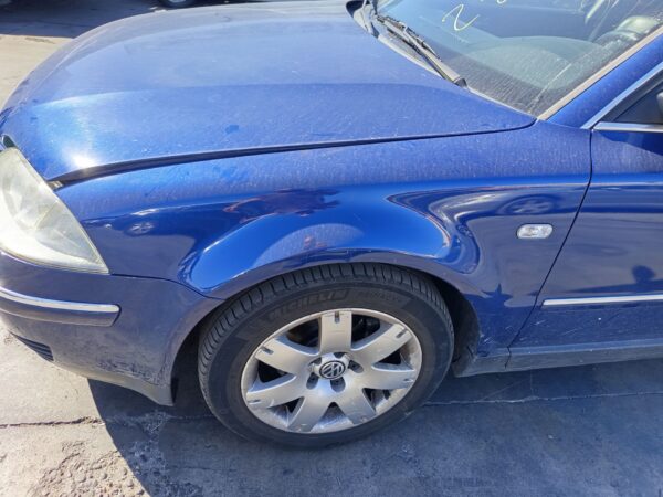 ALETA DELANTERA IZQUIERDA VOLKSWAGEN PASSAT BERLINA (3B3)