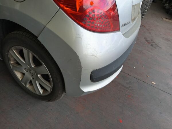 PARAGOLPES TRASERO PEUGEOT 207