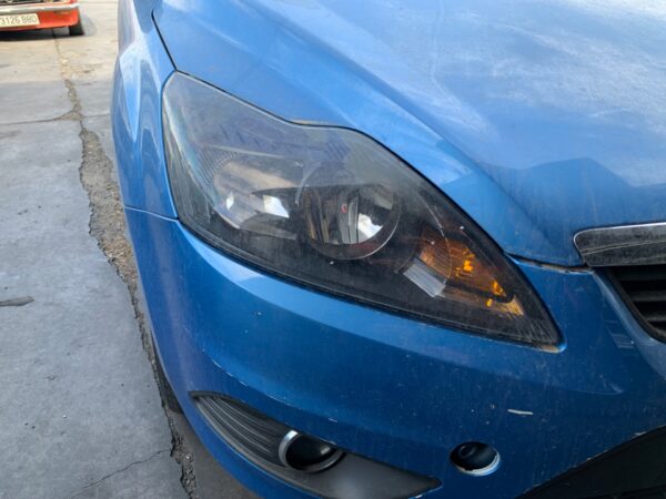 FARO DERECHO FORD FOCUS BERLINA (CAP)